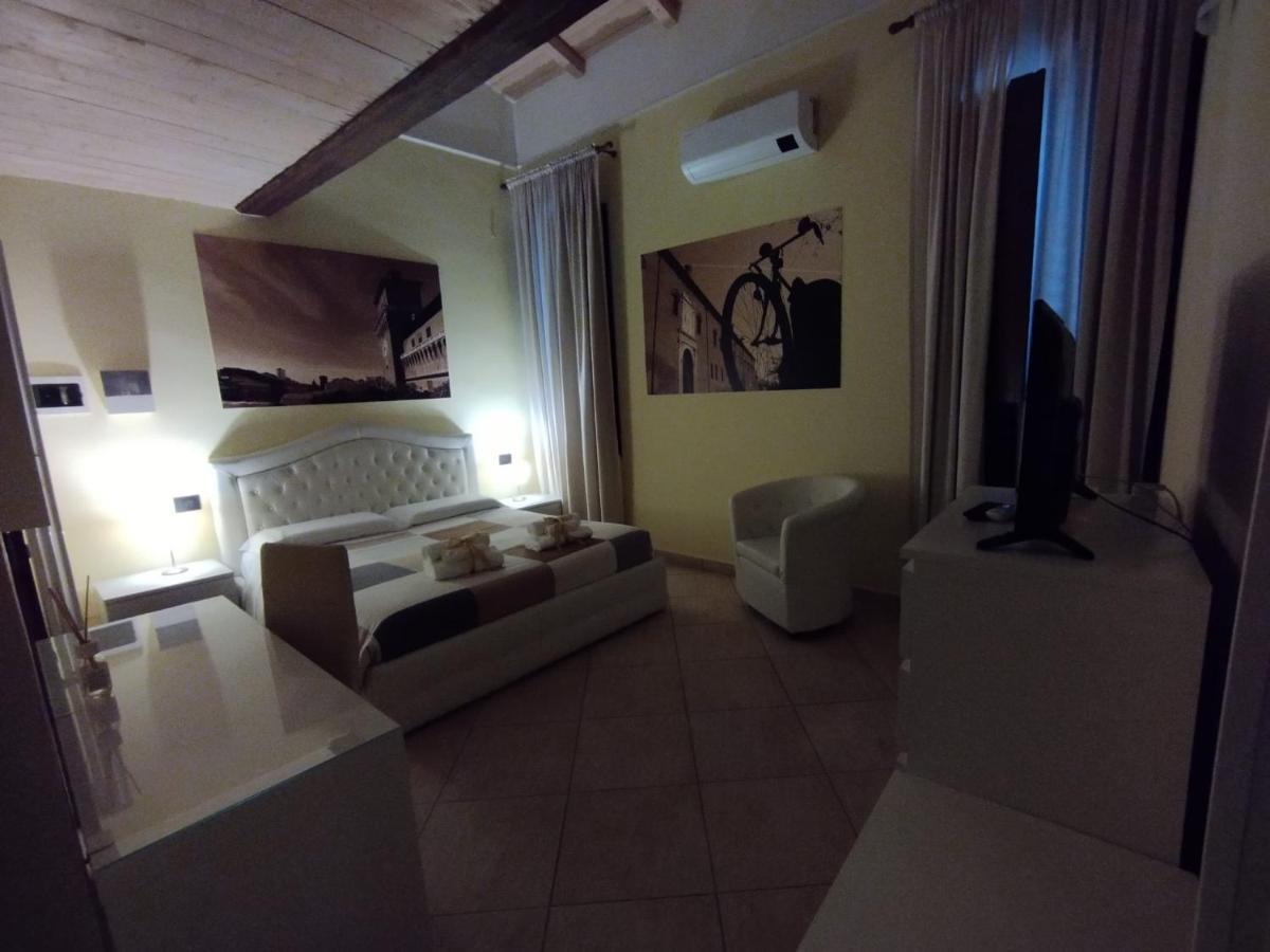 Dimora Al Saraceno Hotel Ferrara Bagian luar foto