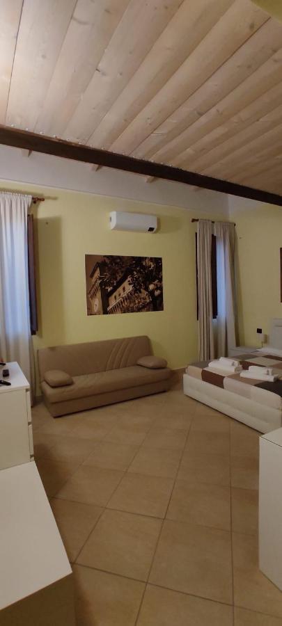 Dimora Al Saraceno Hotel Ferrara Bagian luar foto